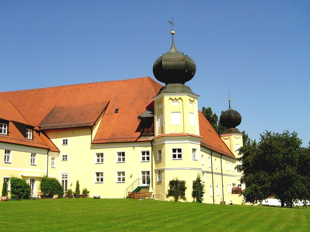 Klosterhof St. Salvator Бад Грисбах Екстериор снимка