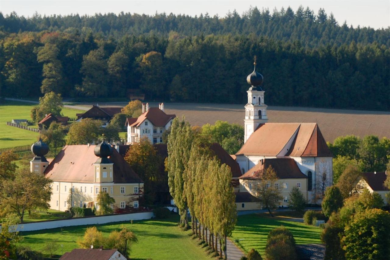 Klosterhof St. Salvator Бад Грисбах Екстериор снимка